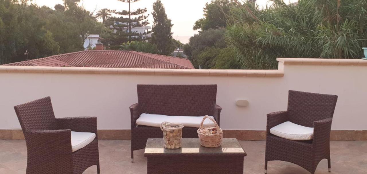 Villa Cala Marina Holidays à Trappeto  Extérieur photo
