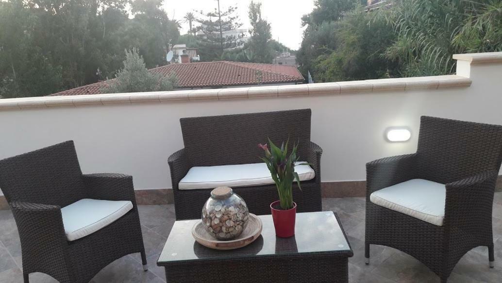 Villa Cala Marina Holidays à Trappeto  Extérieur photo