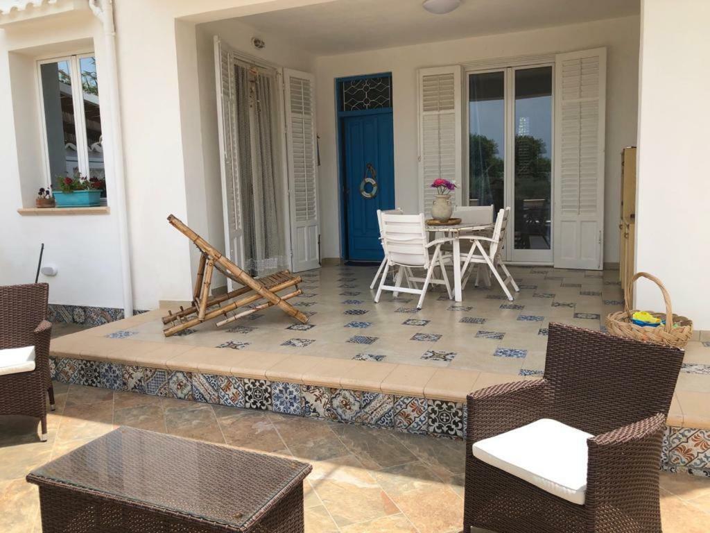 Villa Cala Marina Holidays à Trappeto  Extérieur photo