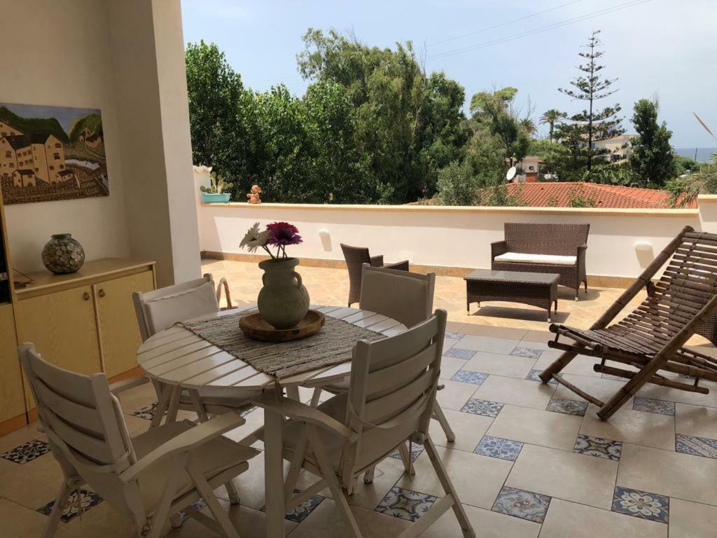 Villa Cala Marina Holidays à Trappeto  Extérieur photo